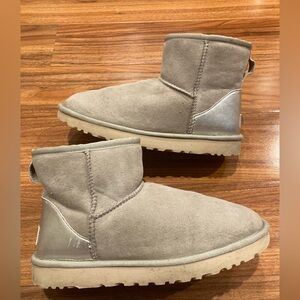 Ugg Classics Mini gray Metallic and Suede Fashion Women’s Boots Size US 8